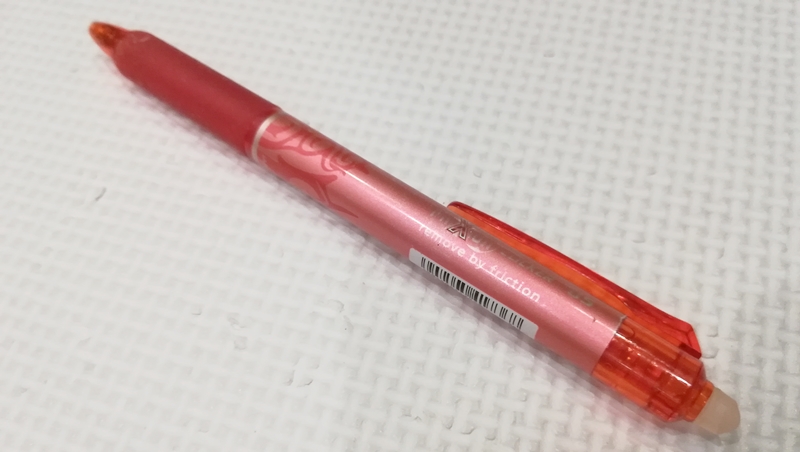 機械プラント製図技能検定の実技試験で重要事項の記入に使う赤いペン